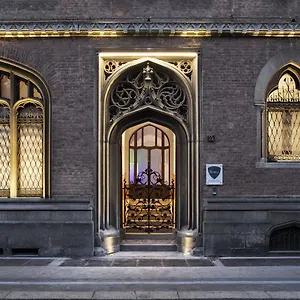  Hostel Babila & Bistrot Italien